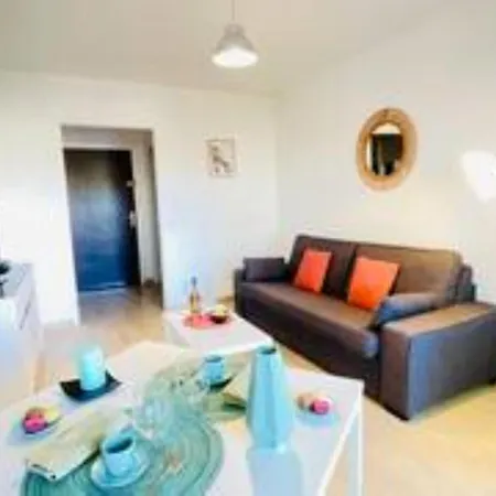 Les Imperators Yourhosthelper Apartment