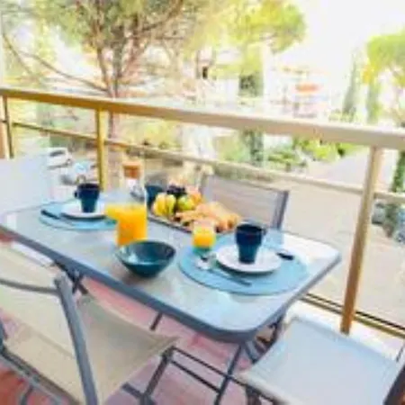Les Imperators Yourhosthelper Apartament *